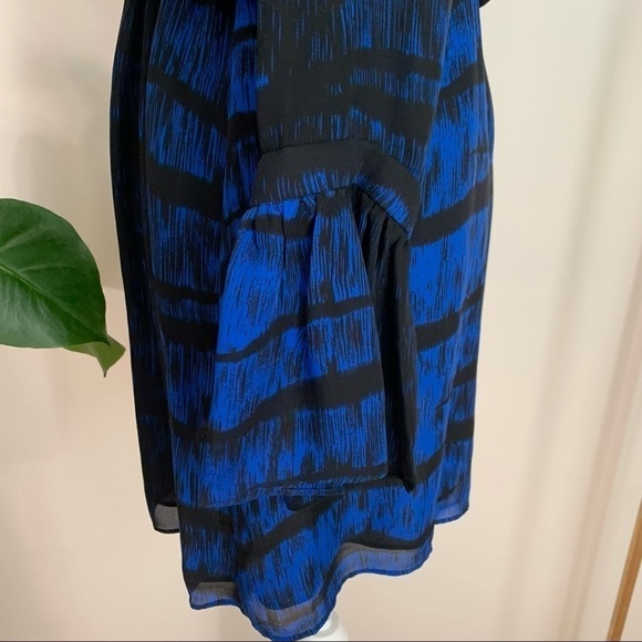 Parker 100% Silk‎ Bell Sleeve Mini Dress in Black & Blue sz S - Picture 4 of 6